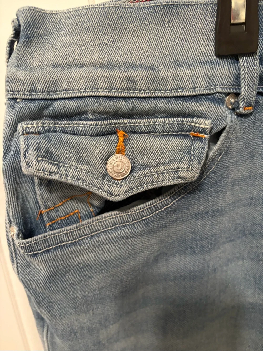 True Religion Geno Relaxed Slim Jeans Light Wash Flap Pocket SZ 34X31